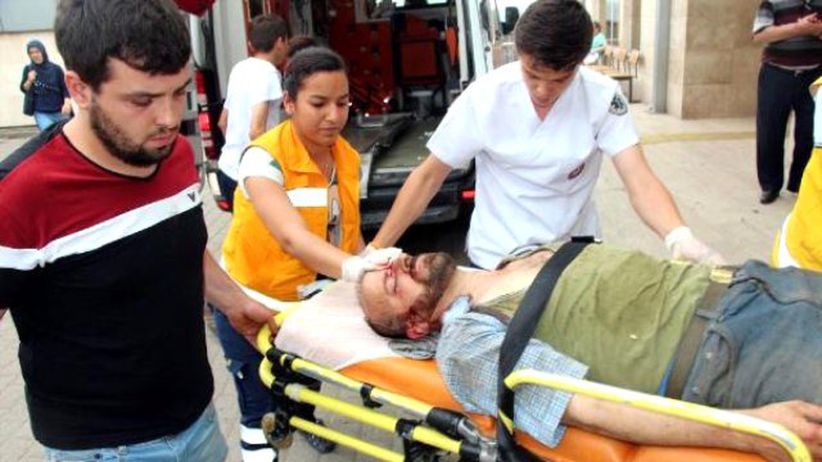 Lastikten Fırlayan Parça Yüzünü Yaraladı