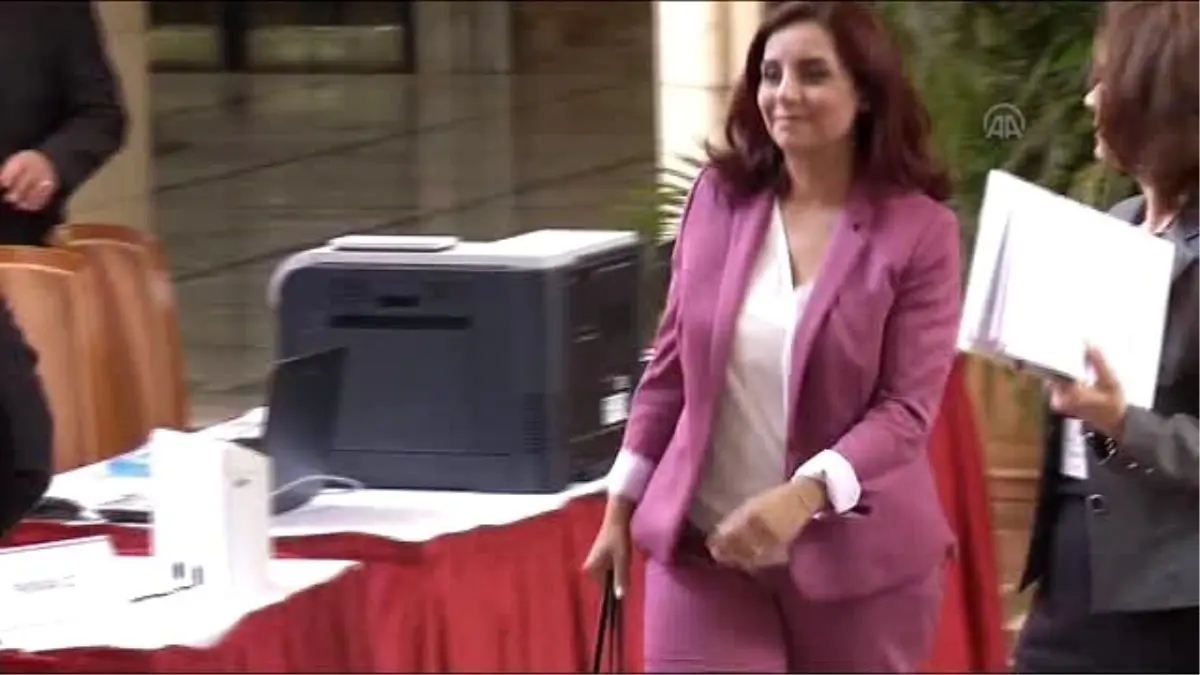 Milletvekilleri Kayıt Yaptırıyor - Selina Doğan ve Celal Doğan