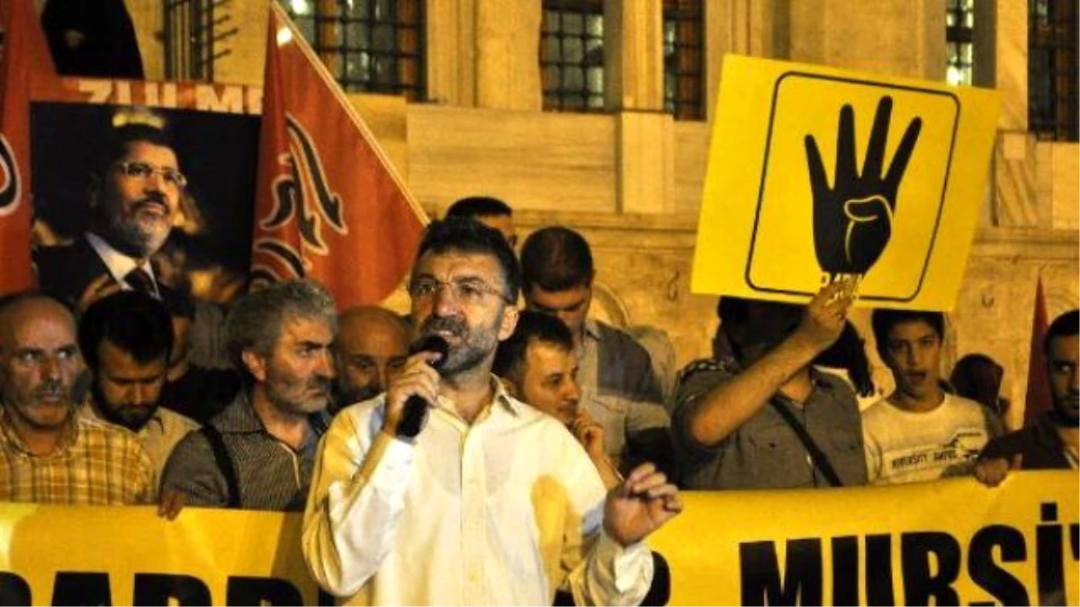 Mursi\'ye Verilen İdam Cezasının Onanması Fatih\'te Protesto Edildi