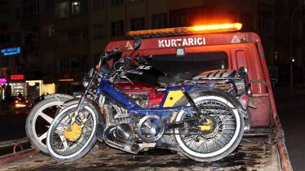 Niğde\'de Trafik Ekipleri Motosiklet Uygulaması Yaptı