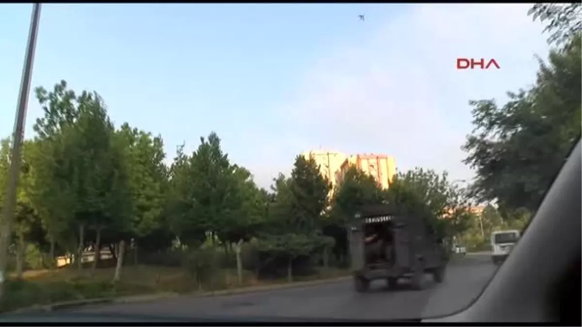 Özel Harekattan Kaçtı; Havuz Başında Yakalandı