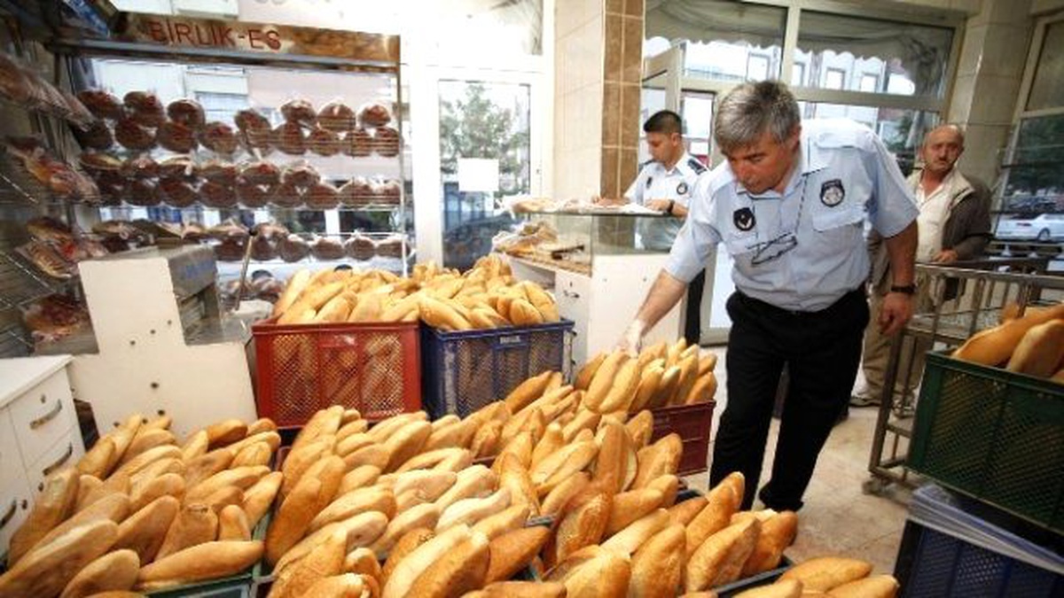 Sabaha Karşı Fırıncılar Denetlendi