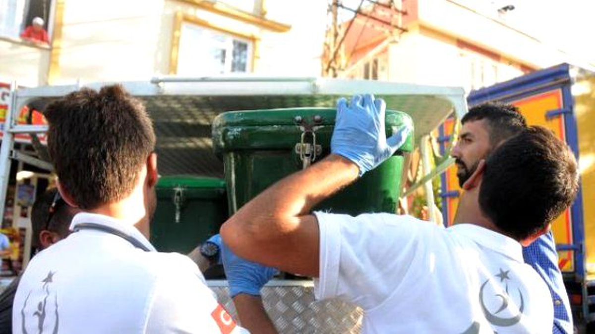Üzerinden Kamyon Geçen Suriyeli Minik Ahmet Öldü