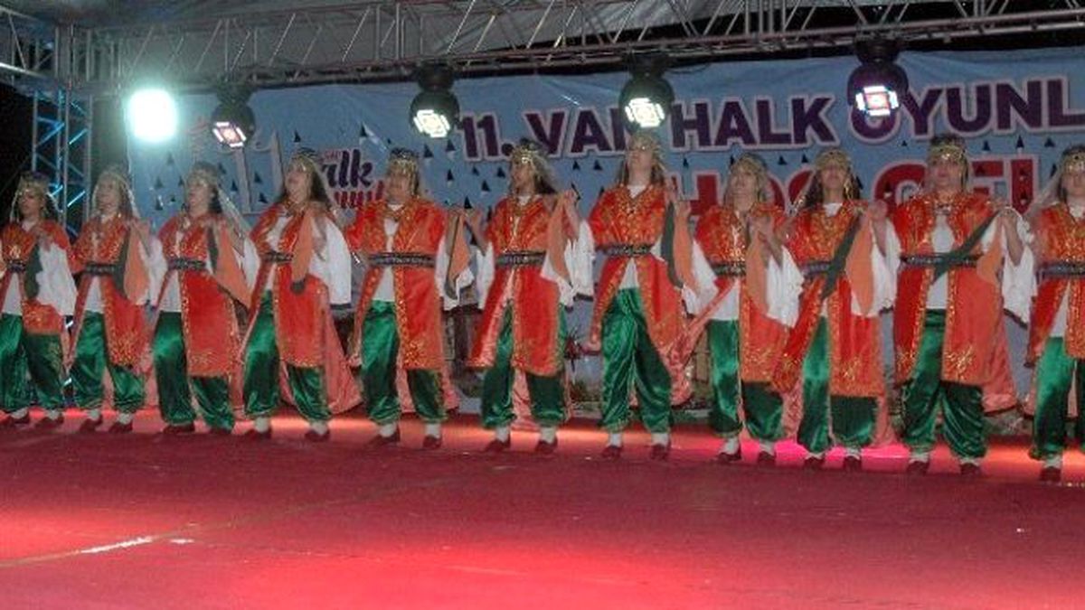 Van\'da "11. Hakl Oyunları Şenliği"