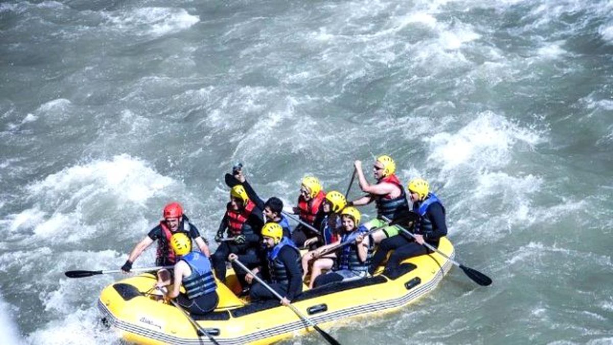 Zap Suyu\'nda Rafting Coşkusu