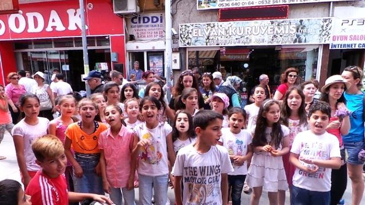 Ayvalık Belediyesi Zeytin Çekirdekleri Ramazanı Konserle Karşıladı