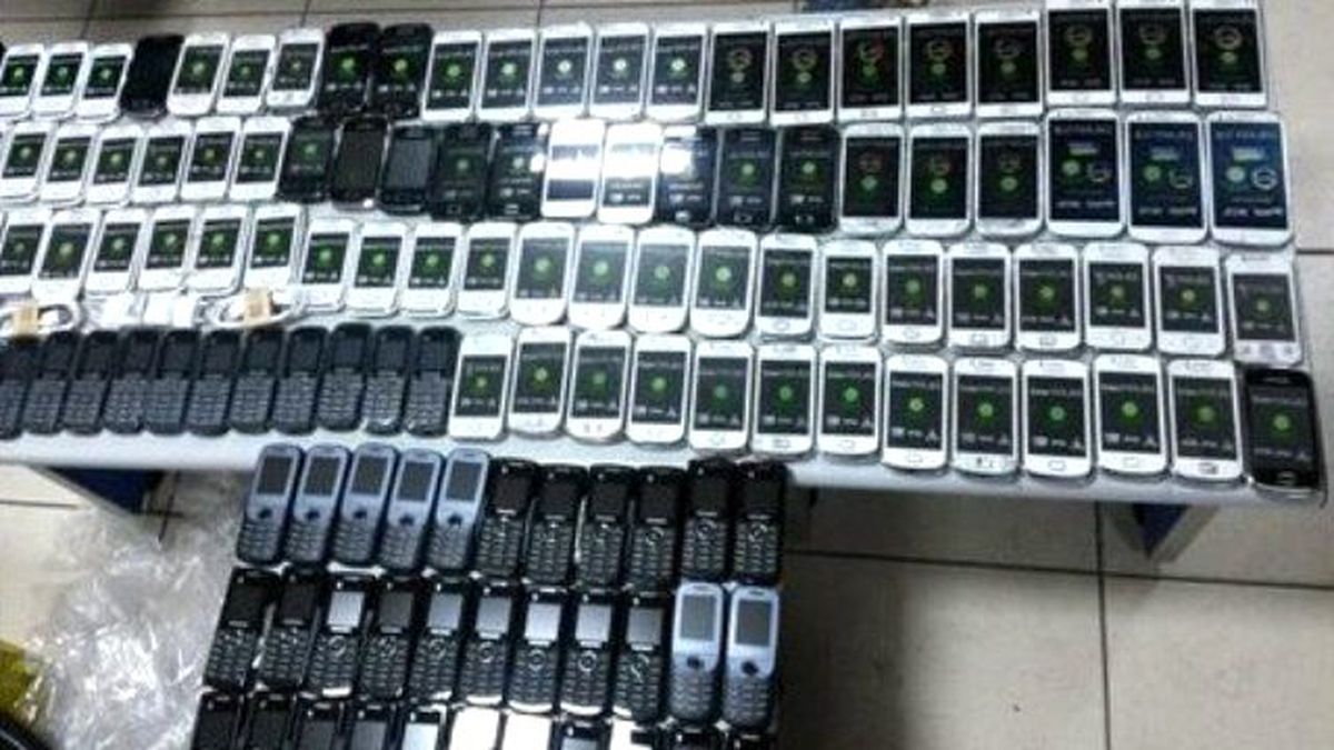 Batman\'da Cep Telefonu Kaçakçılığı