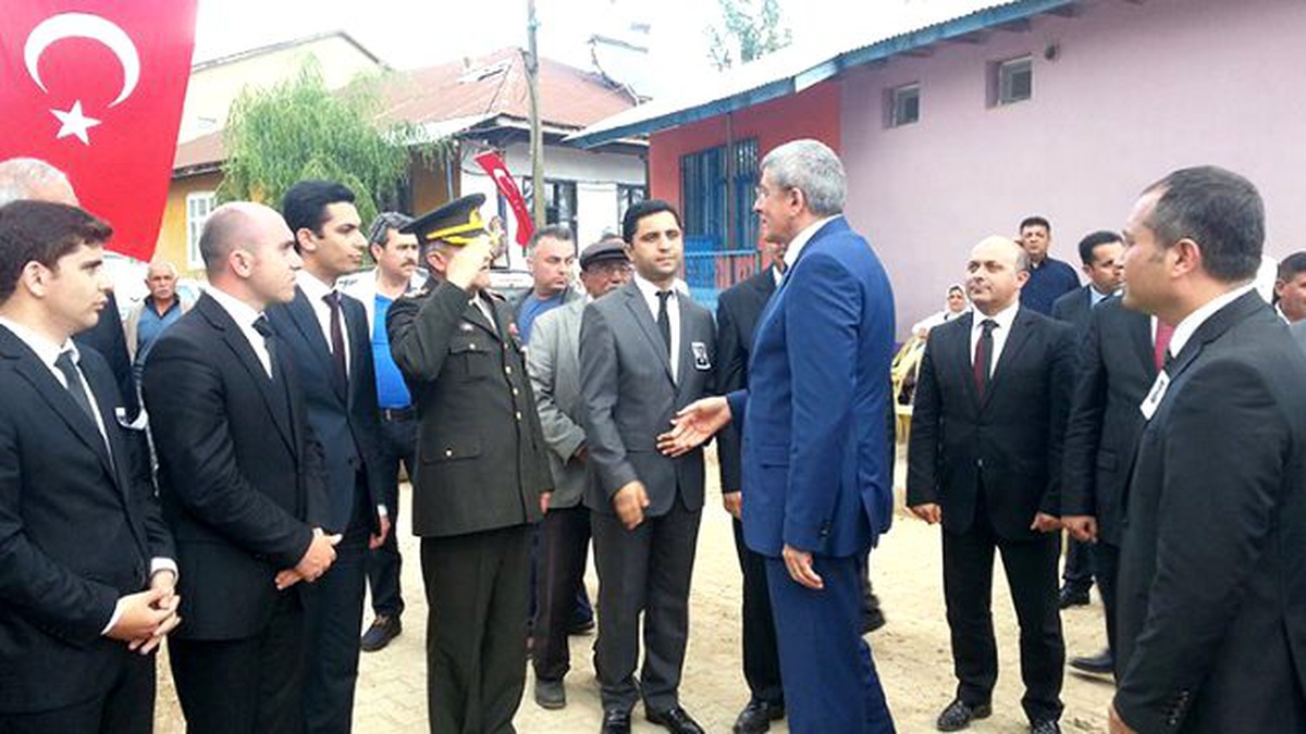 Cezaevi Müdürünün Silahlı Saldırıda Öldürülmesi