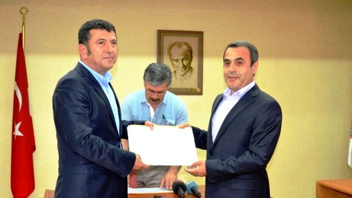 CHP\'li Ağbaba Milletvekili Mazbatasını Aldı