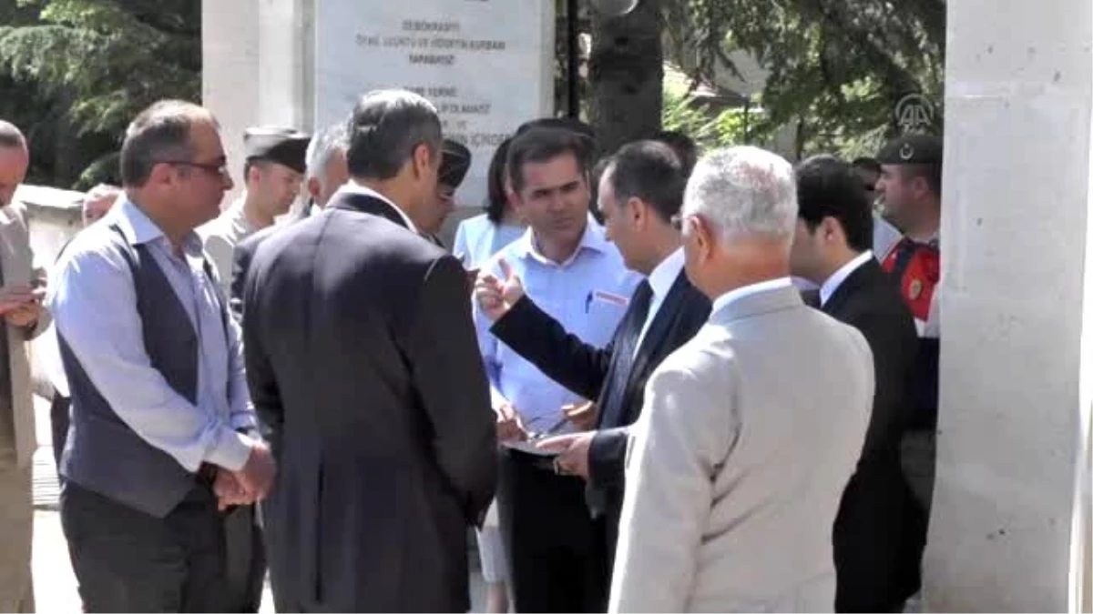 Demirel\'in Cenazesinin Defnedileceği İslamköy\'de Hazırlıklar Sürüyor