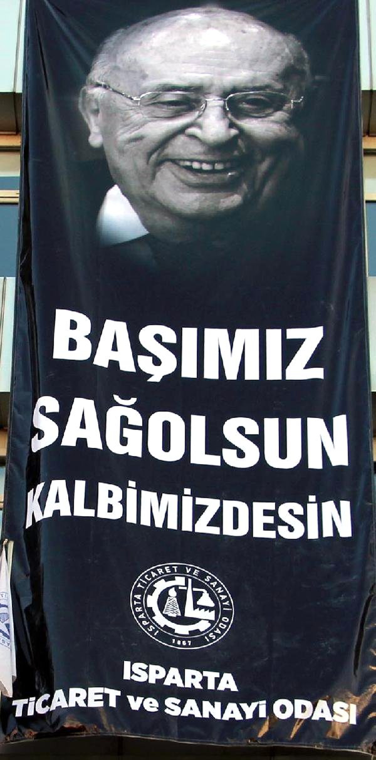 Demirel\'in Toprağa Verileceği İslamköy\'de Tören Hazırlığı (3)