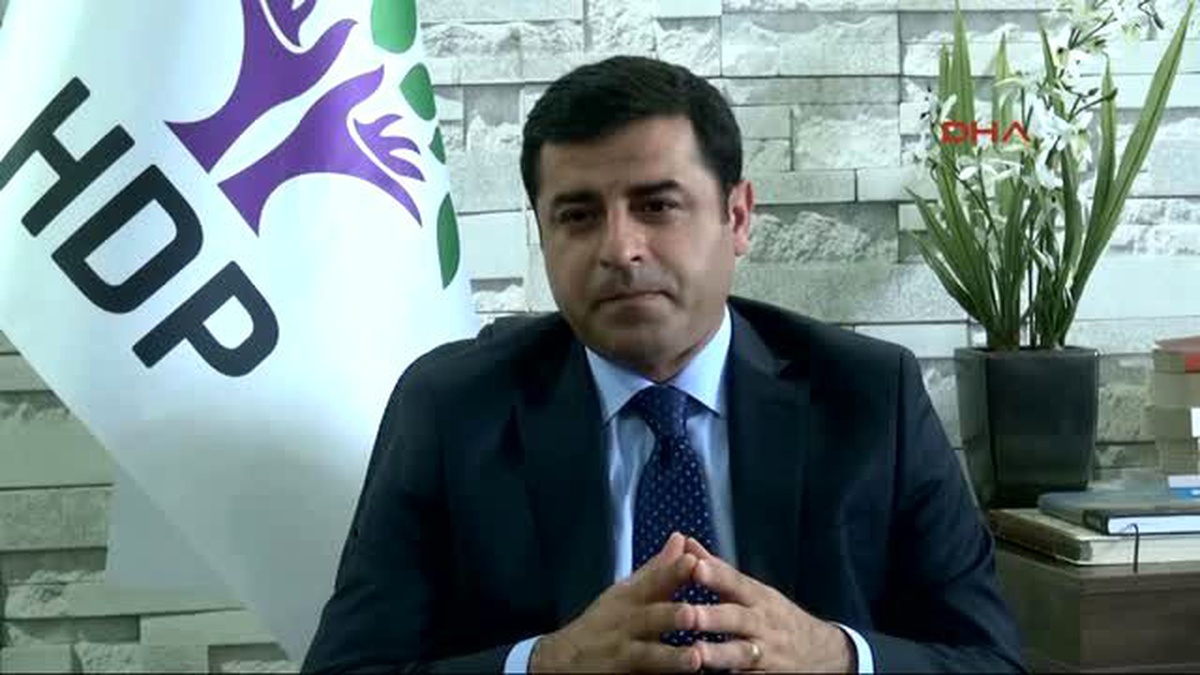Demirtaş, " AK Parti ve CHP Bizim İlkelerimizi de İçine Alacak Bir Koalisyon Kurarsa Dışarıdan...
