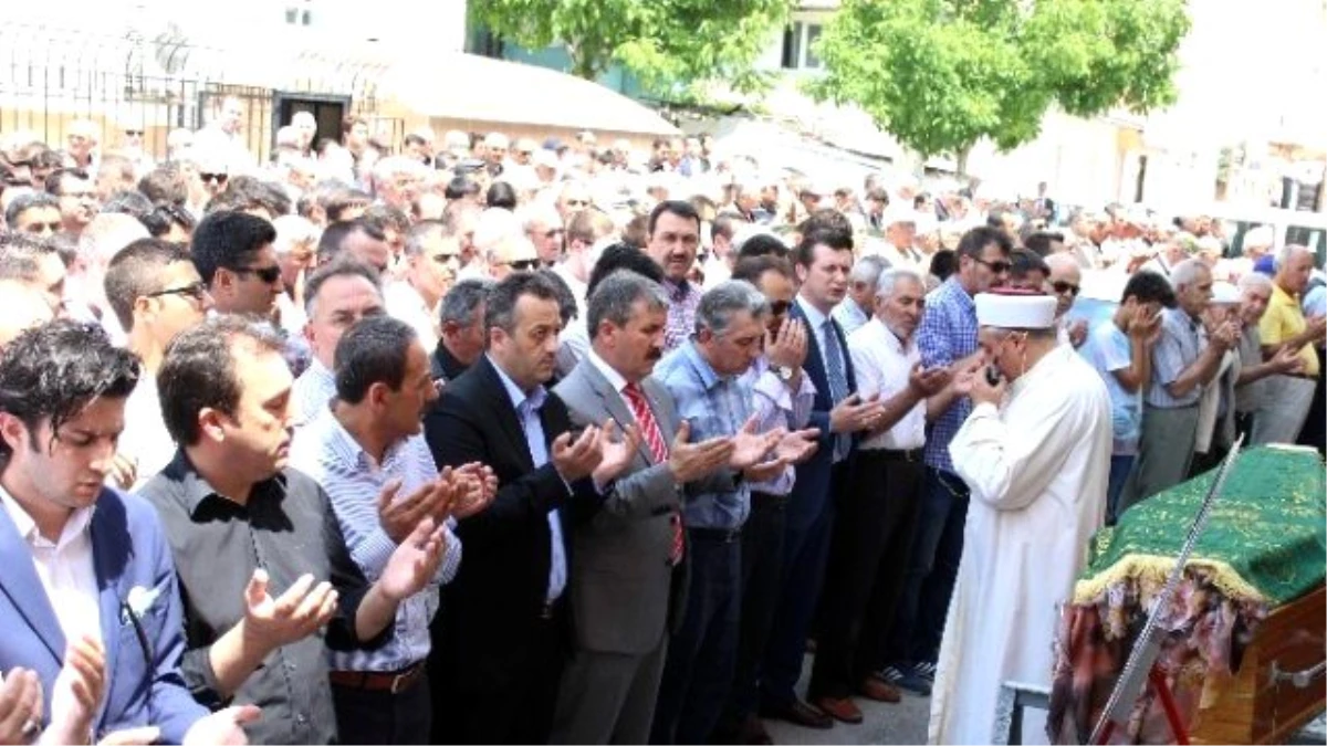 Destici, Eskişehir\'de Cenaze Törenine Katıldı