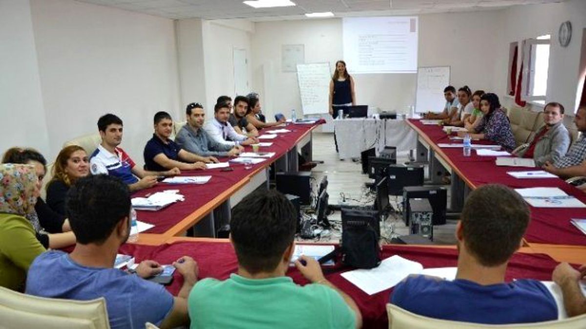 Dicle EDAŞ\'ta Müşteri İlişkileri Eğitimi