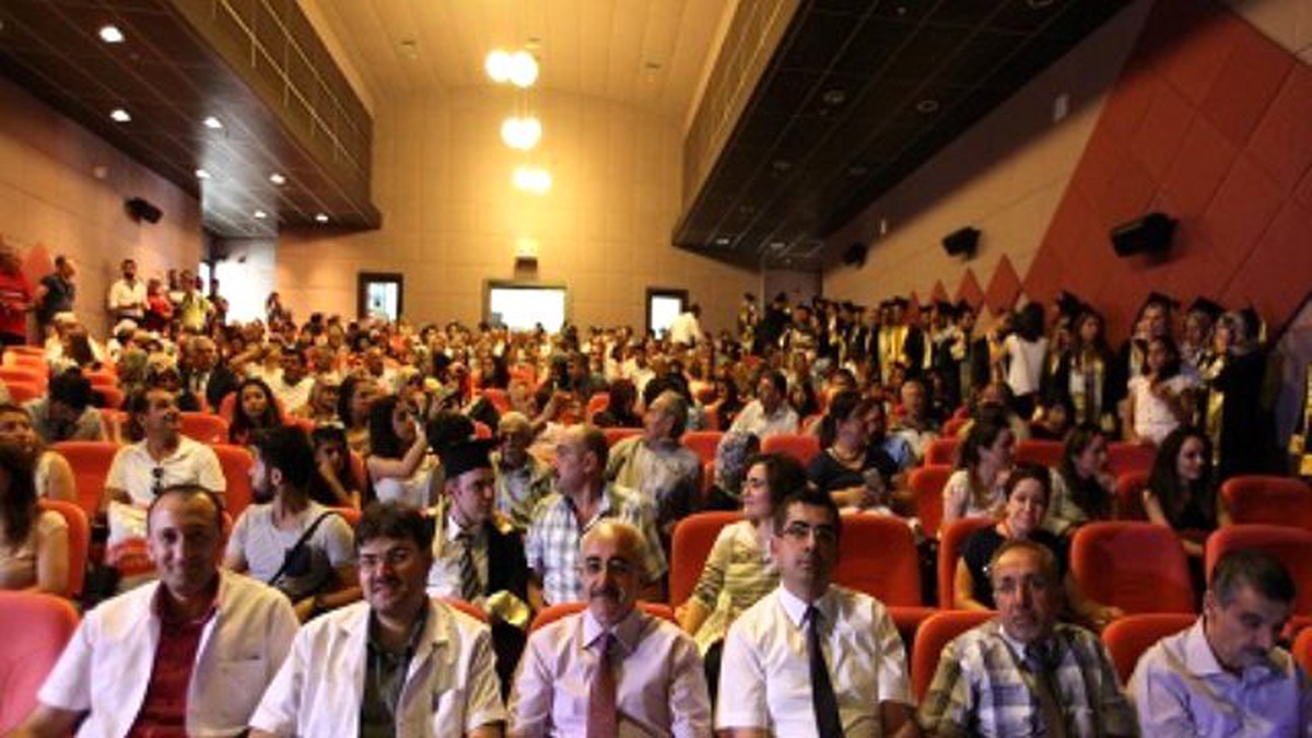 Diş Hekimleri Yemin Etti