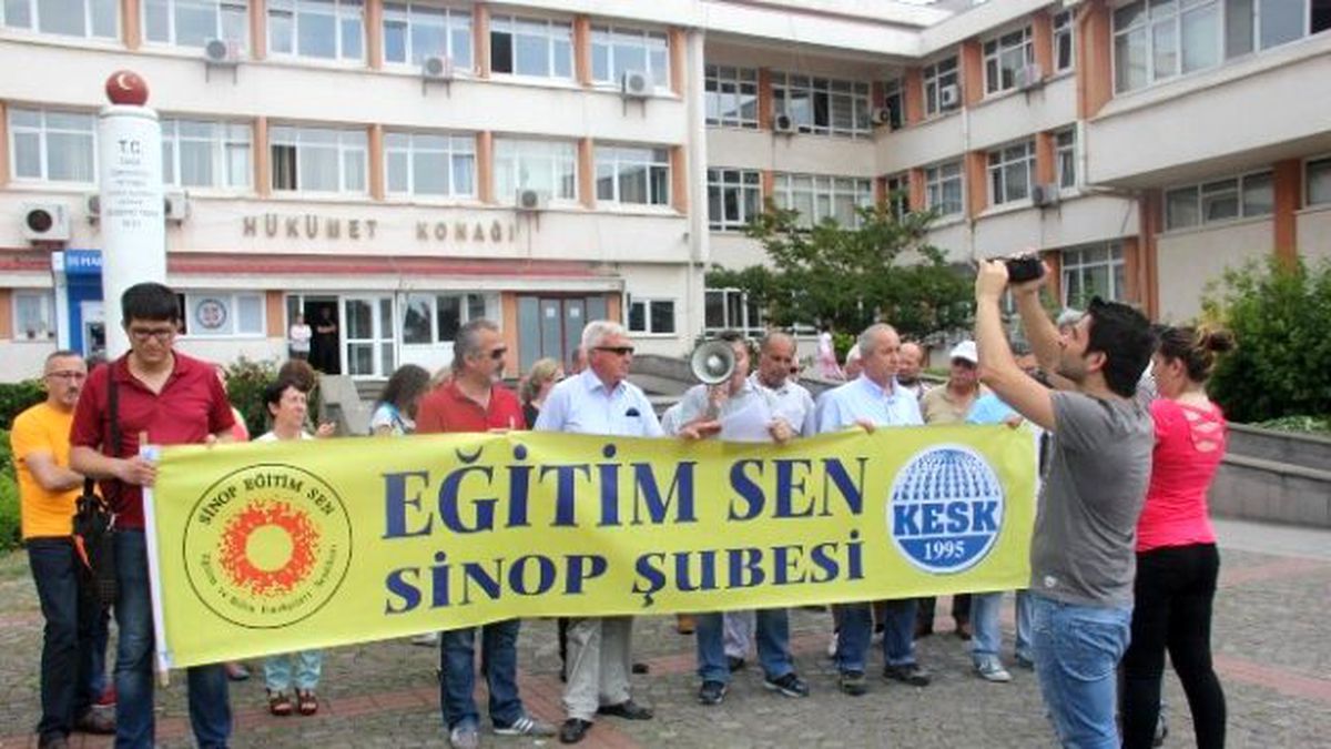 Eğitim-sen\'den Basın Açıklaması