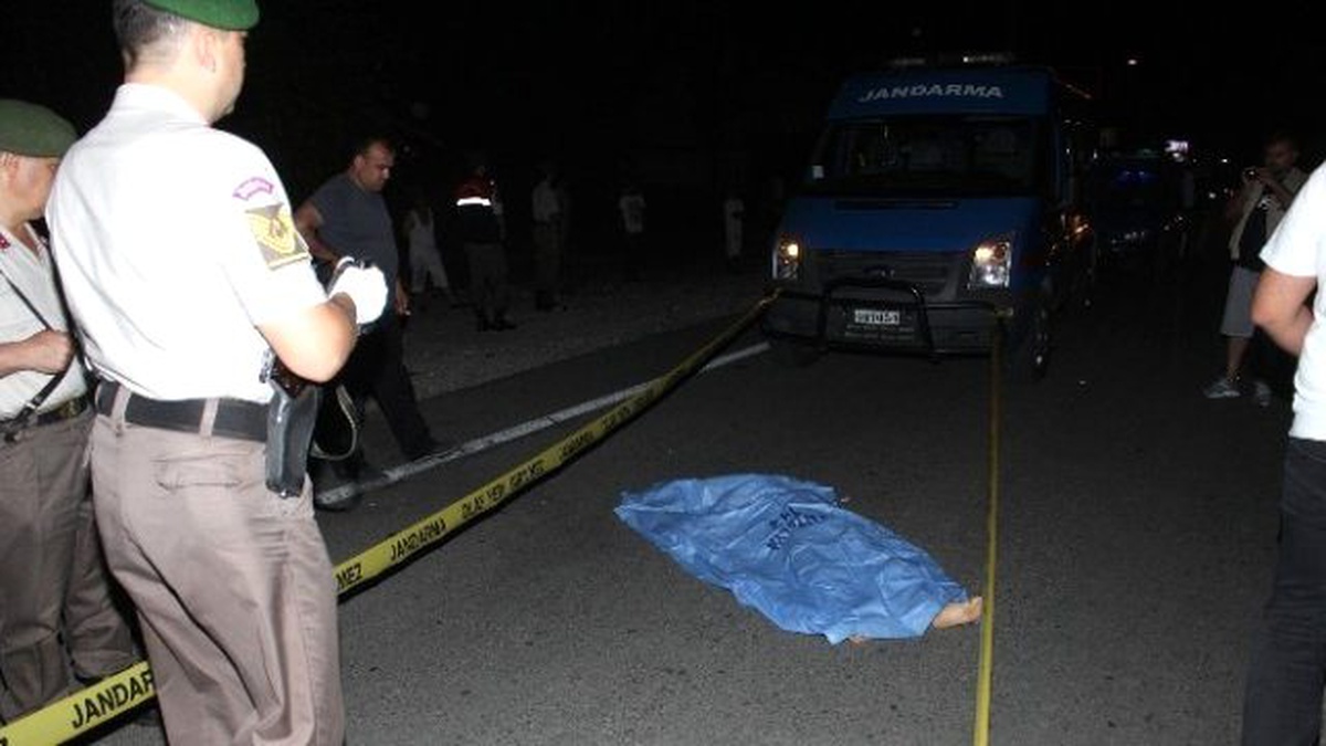 Antalya\'da Genç Kız Motosikletin Çarpması Sonucu Hayatını Kaybetti