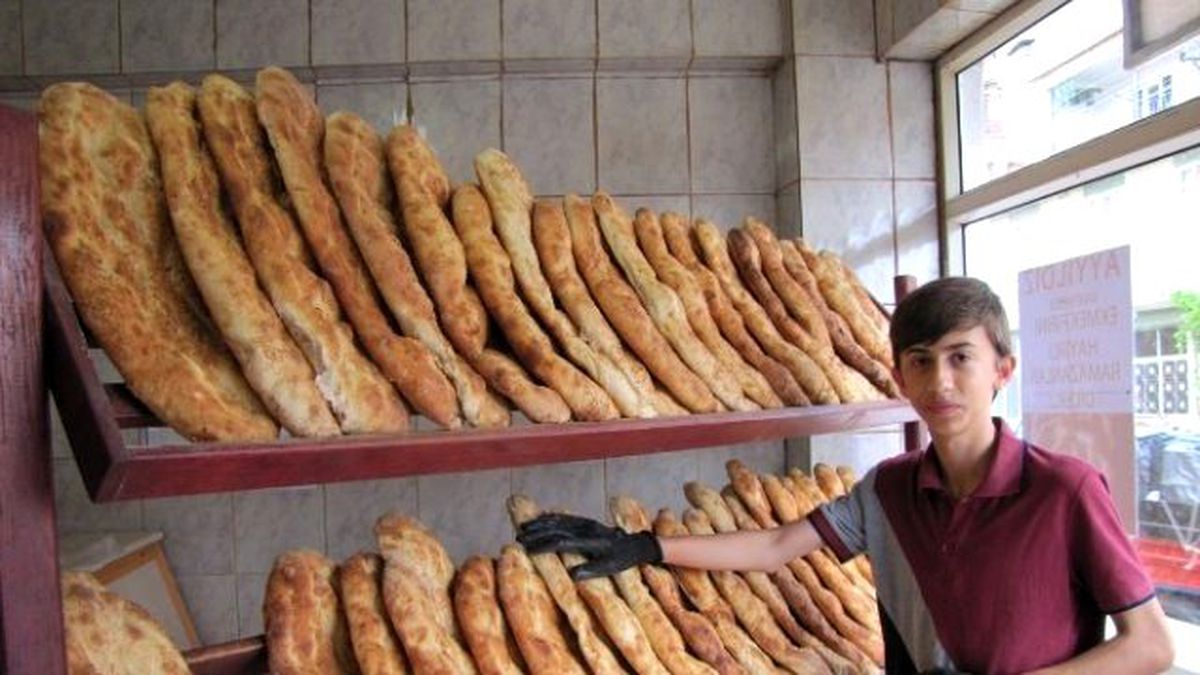 Hisarcık\'ta İki Tip Ramazan Pidesi