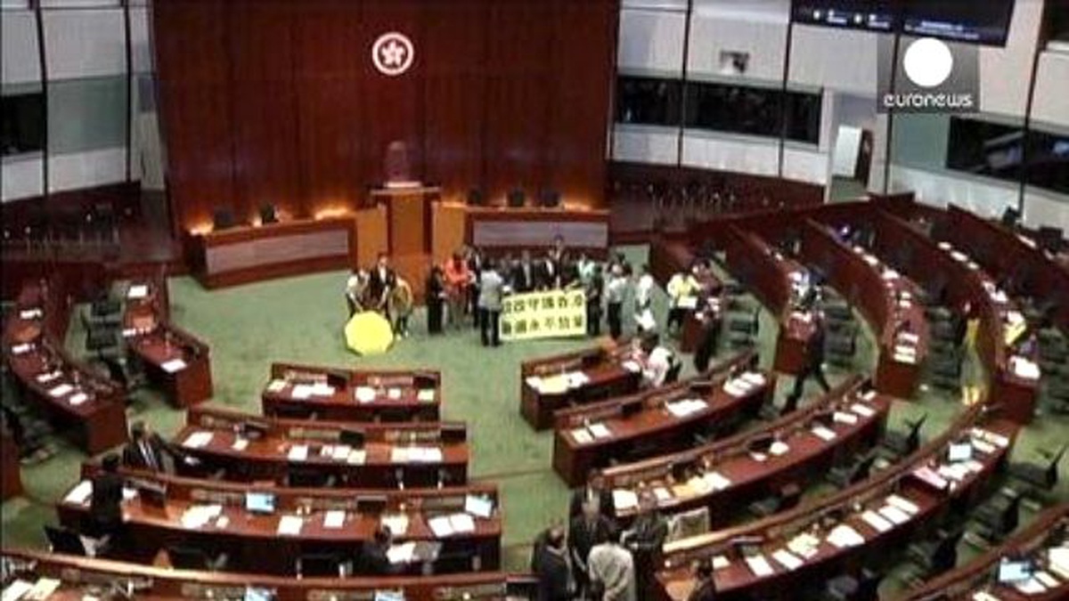 Hong Kong\'da Siyasi Reform Paketine Onay Çıkmadı