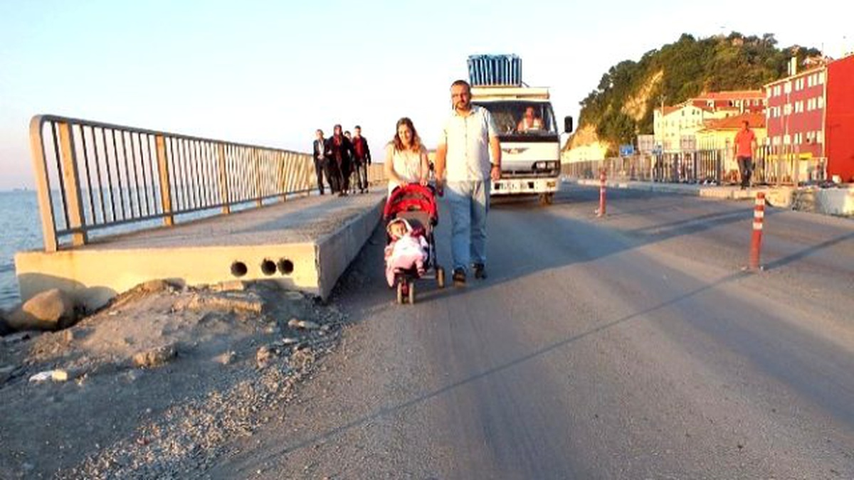İnebolu\'daki Yeni Köprü Tehlike Saçıyor