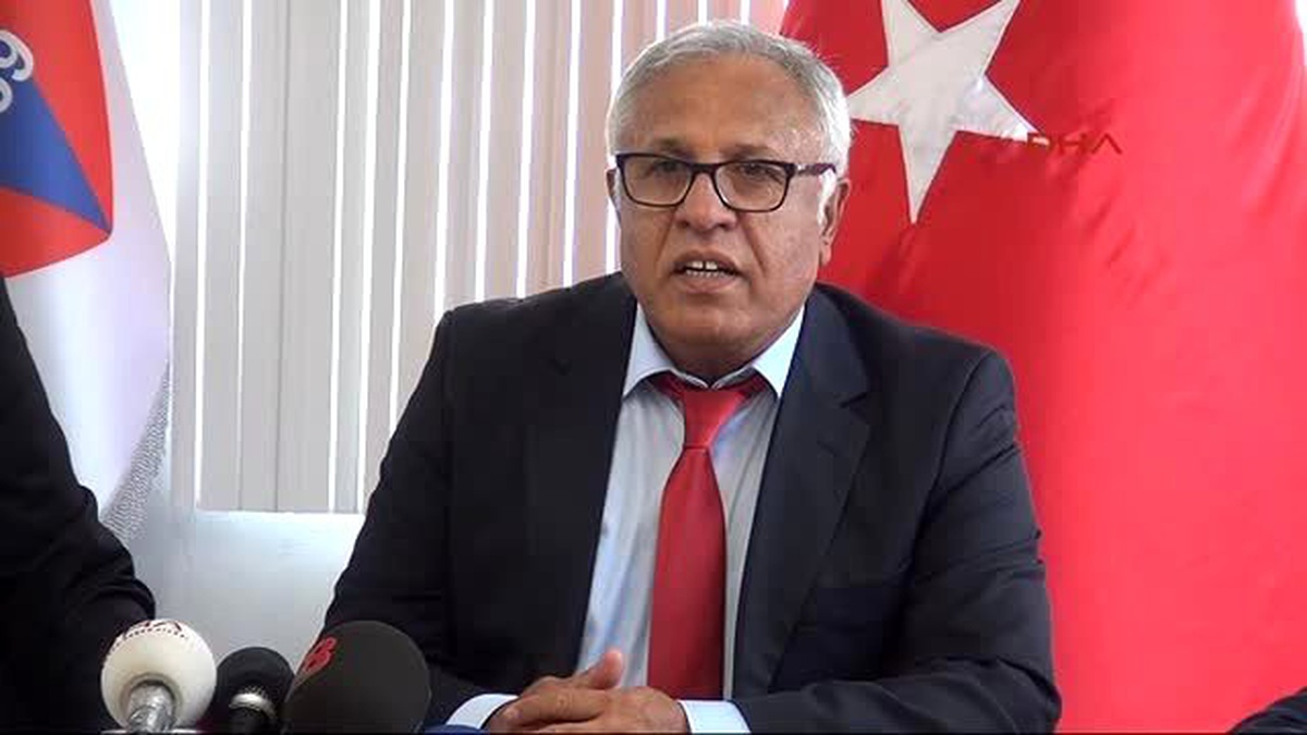 Kardemir Karabükspor, Hüseyin Kalpar\'la Sözleşme İmzaladı