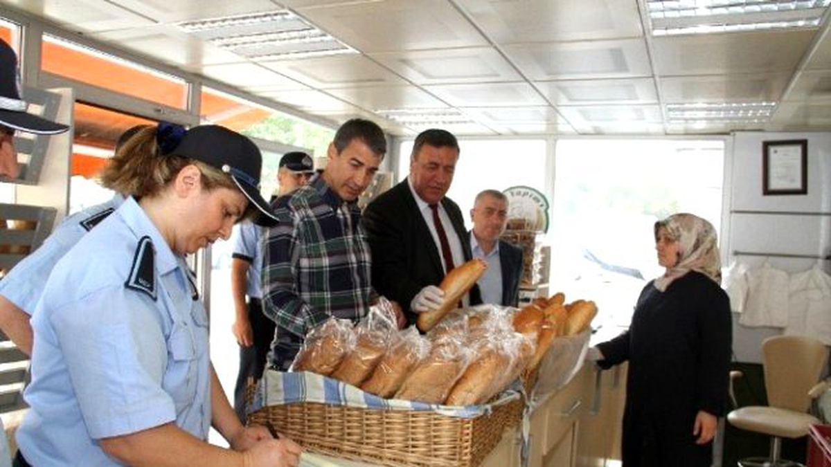 Kartal\'da Fırınlara Ramazan Denetimi