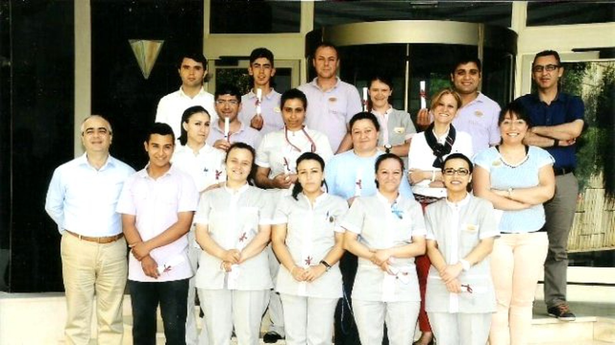 Kat Hizmetleri Kursunu Başarı ile Bitiren Kursiyerler İş Sahibi Oldu