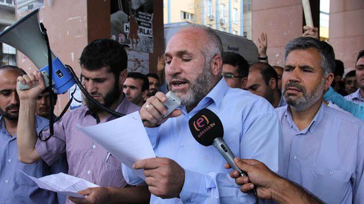 Mursi\'nin İdam Kararı Protesto Edildi