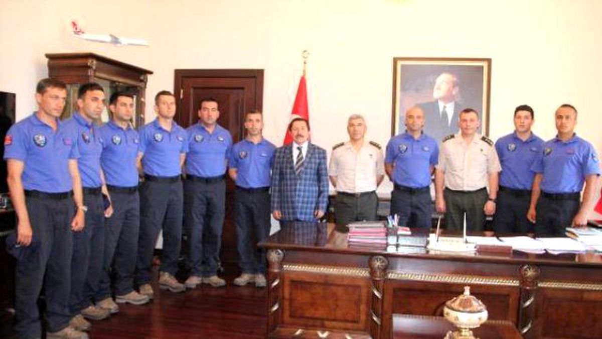Ordu Valisi, Defineciyi 44 Saat Sonra Kurtaran Dalgıçları Kutladı