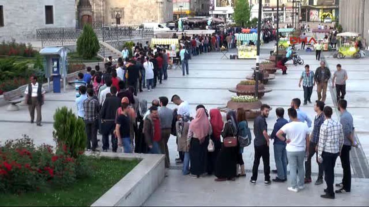 Sivas\'ta Ramazan Çadırına Yoğun Talep