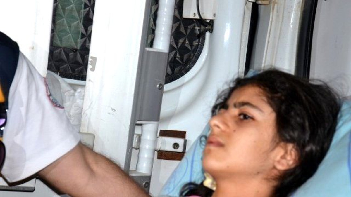 Yüksekova\'da Askerler ile PKK Arasındaki Çatışmada 1 Çocuk Yaralandı