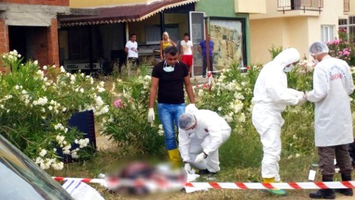 5 Gündür Aranan Şahsın Cesedi Oturduğu Sitenin Bahçesinde Bulundu