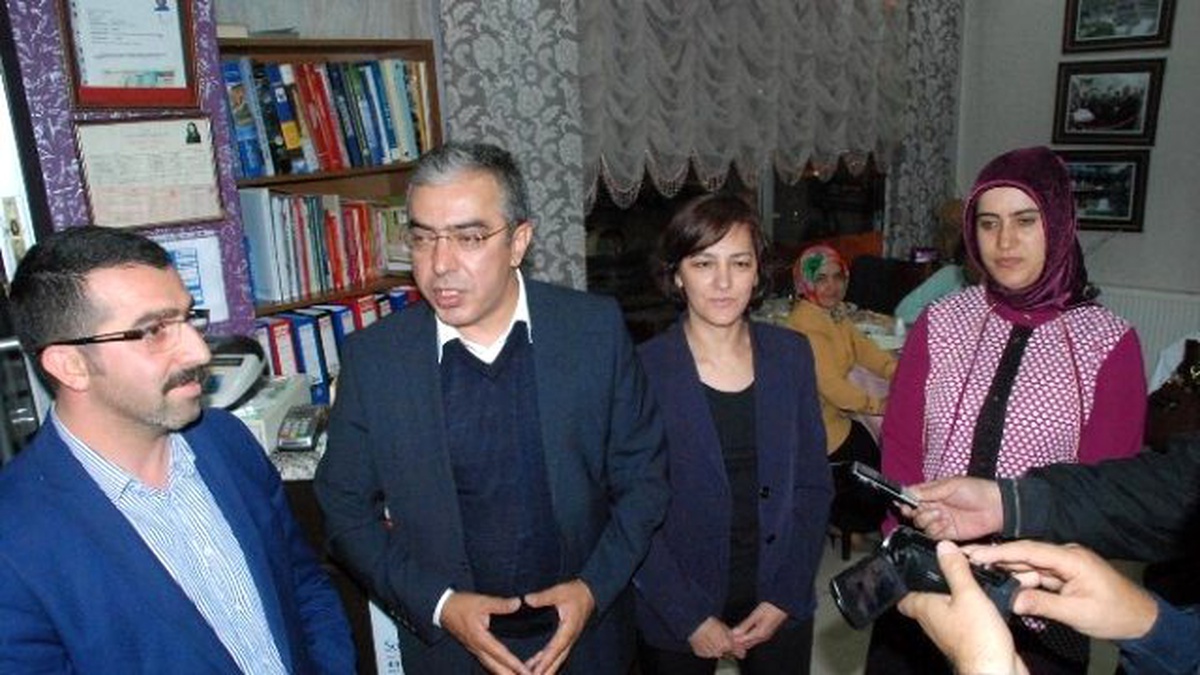 AK Parti Kadın Kolları Başkanlığı\'ndan İftar Yemeği
