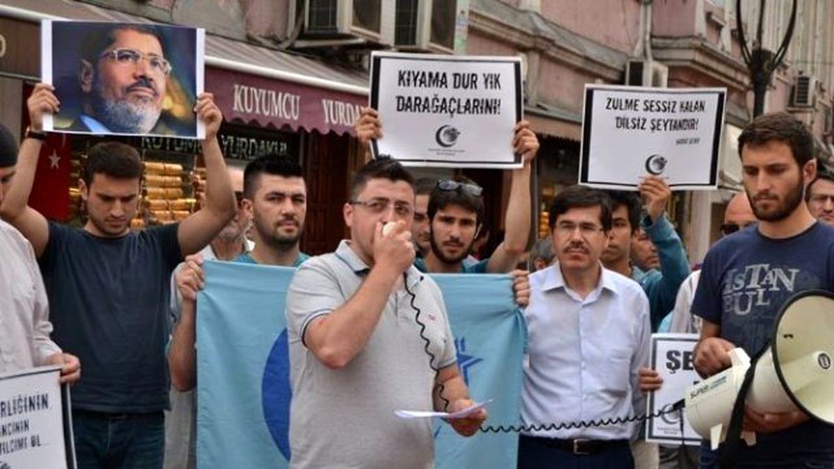 Bartın AGD\'den Mursi\'ye Destek Eylemi