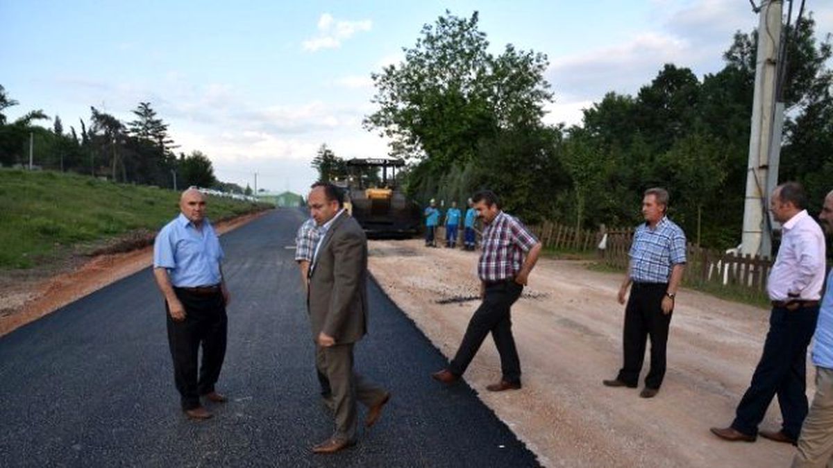 Başkan Üzülmez\'den Asfalt Denetimi