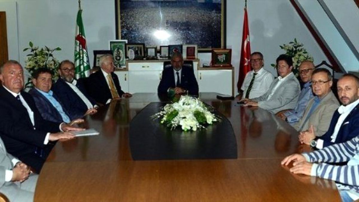 Bursaspor Divan Başkanlık Kurulundan Bölükbaşı\'na Ziyaret
