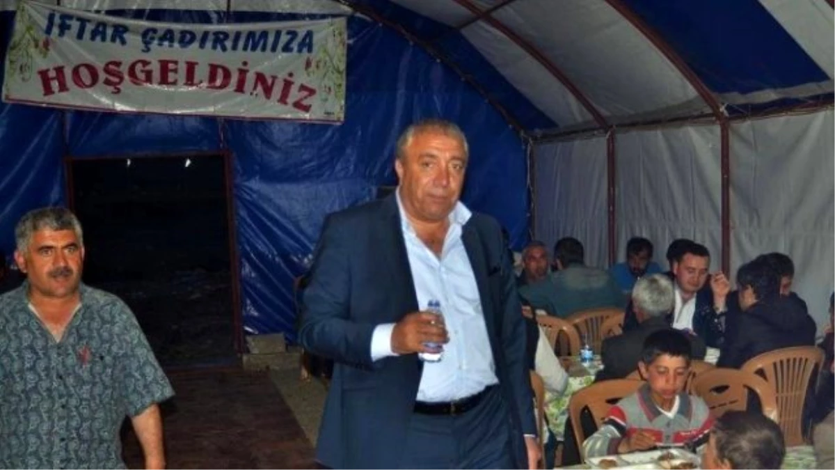 Çat Belediye Başkanı Kılıç, İftar Çadırı Geleneğini Bu Yıl da Sürdürdü