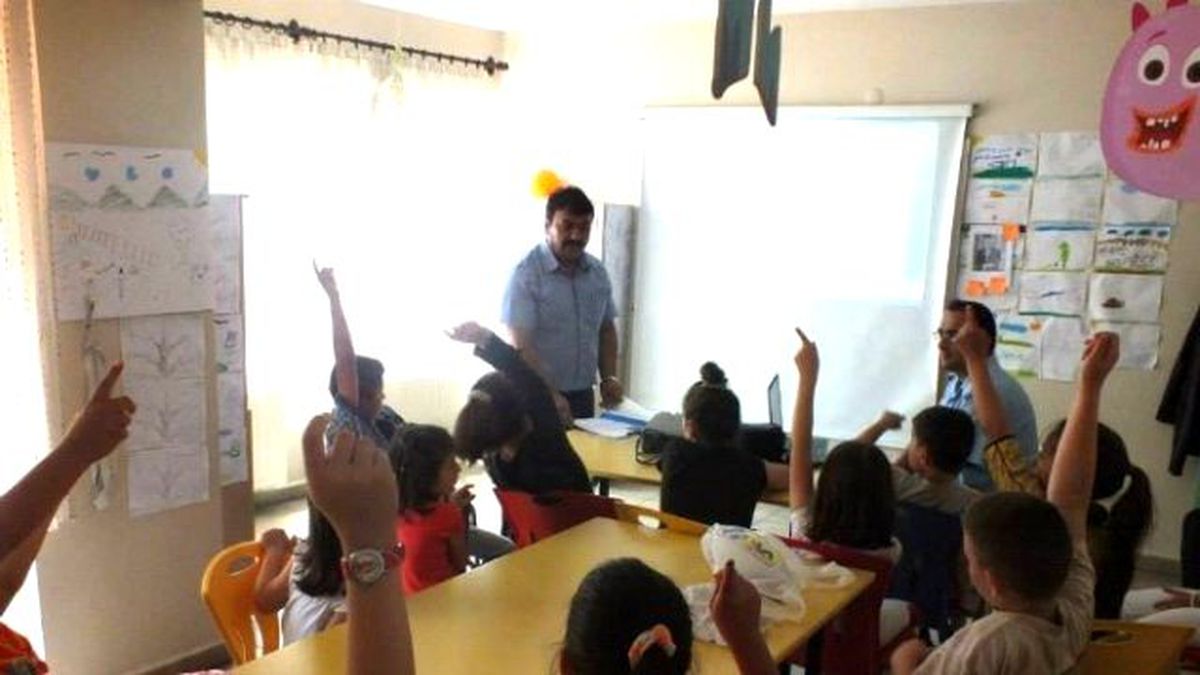 Çaycuma İtfaiyesi\'nden Eğitim Gönüllülerinde Yangın Eğitimi