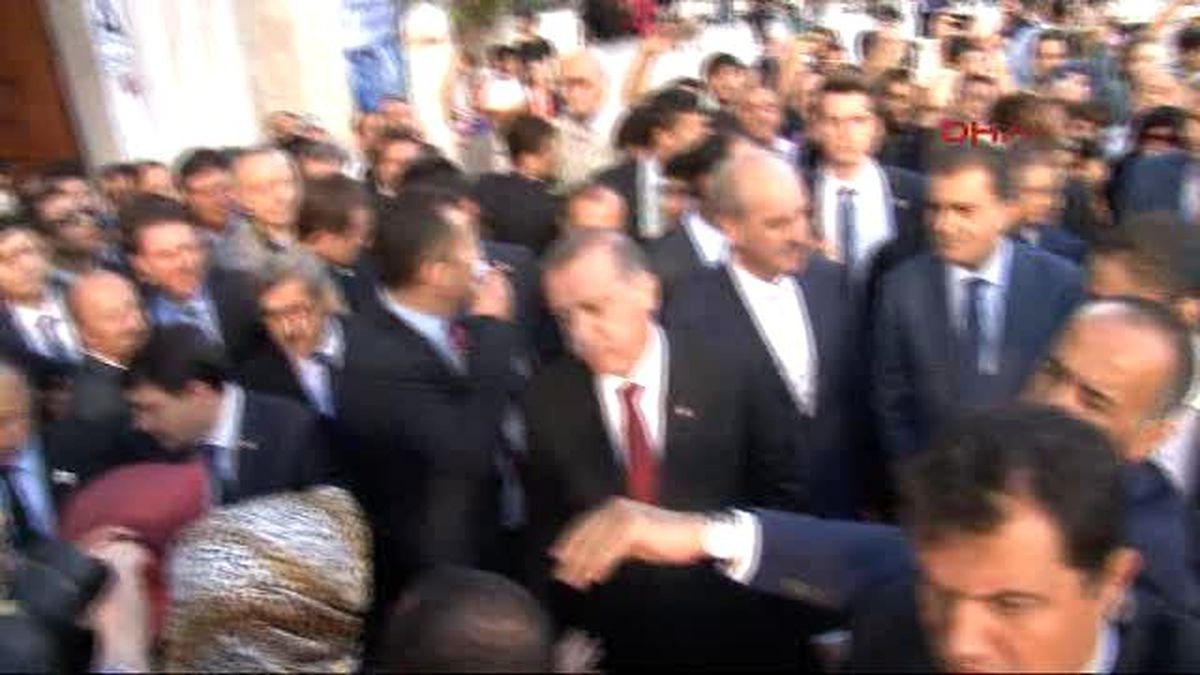 Cumhurbaşkanı Erdoğan Eyüp Sultan Türbesi\'ni Açtı