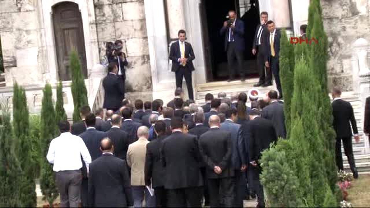 Cumhurbaşkanı Erdoğan Sultan Reşat Türbesini Ziyaret Etti