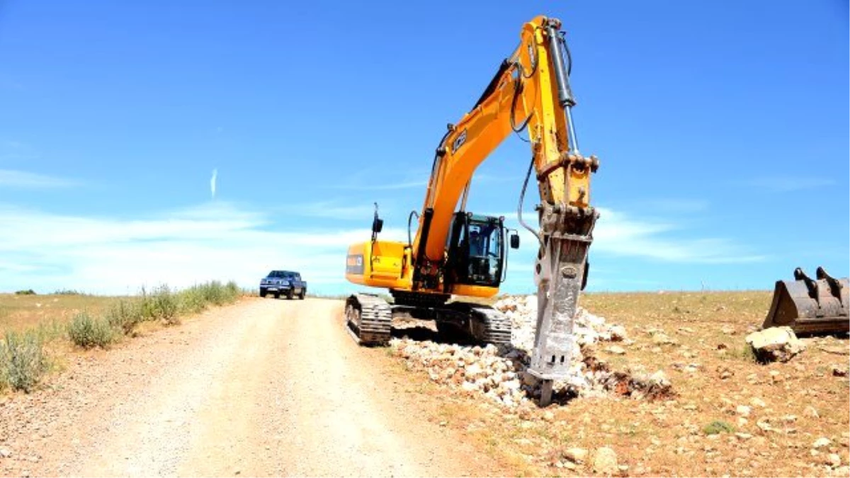 Grup Yolu 3 Metreden 6 Metreye Çıkarılıyor