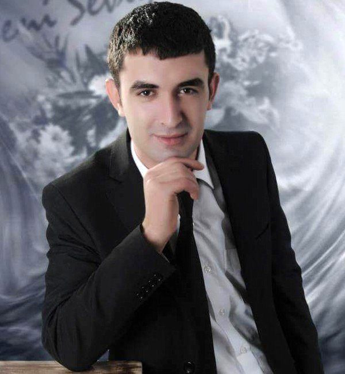Hastanede Çalışan Memur Tüfekle İntihar Etti