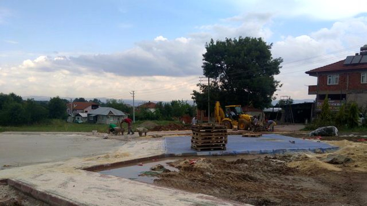 İbrikdere 27. Sokak Parkı Hızla İlerliyor