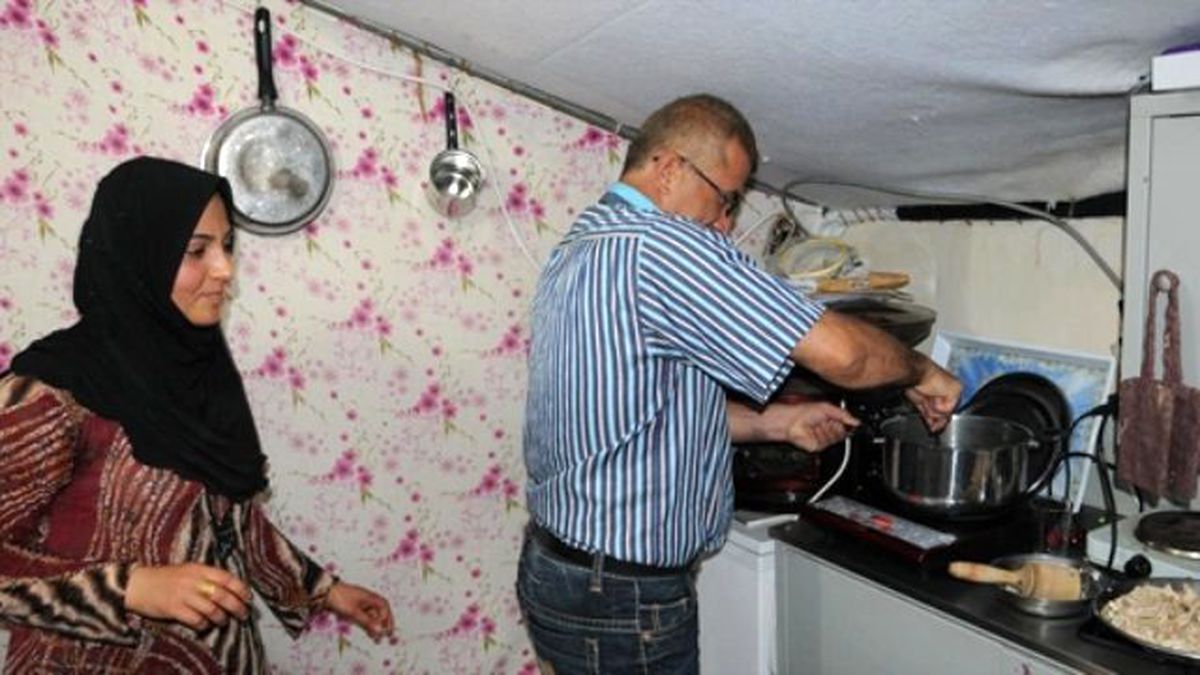 İftarlarını Ülkelerinden Uzakta Açtılar