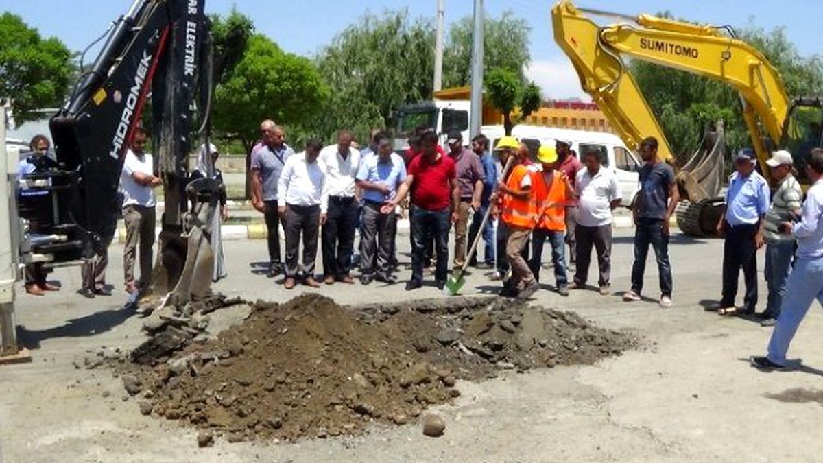Iğdır\'da Doğal Gaz Hattında İl Kazma Vuruldu