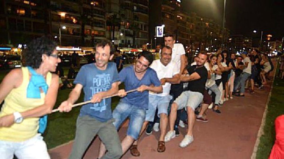 Kordon\'da \'Yeryüzü Sofrası\' Kurdular