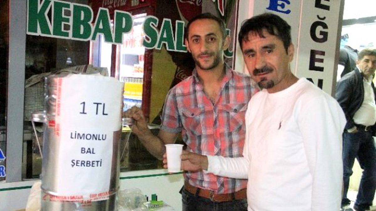 Limonlu Bal Şerbeti Hakkari Gecelerine Damgasını Vurdu