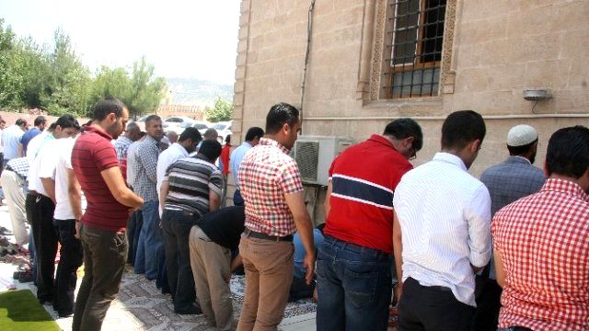 Mardin\'de Ramazan Ayının İlk Cuma Namazı Kılındı