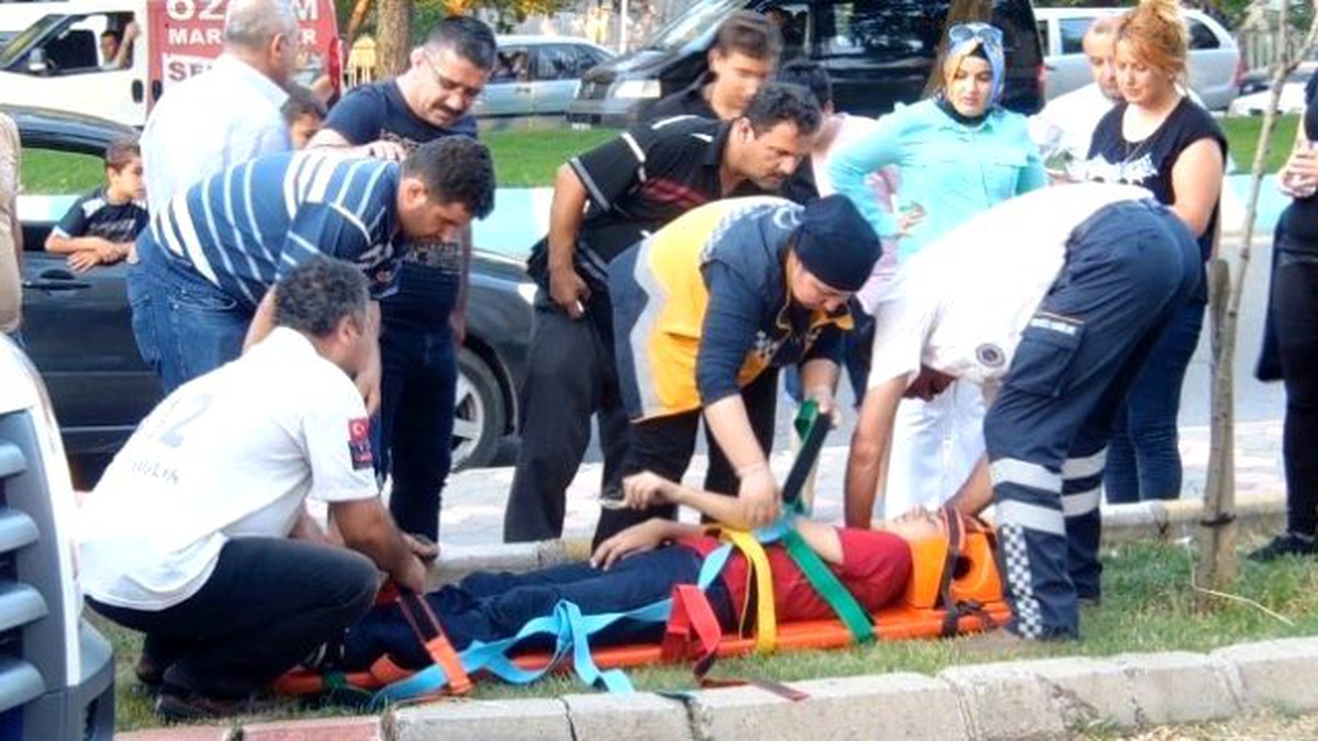 Otomobilin Çarptığı Bisiklet Sürücüsü Yaralandı