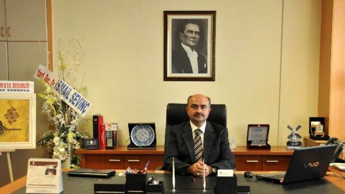 Prof. Dr. Önder Kutlu Neü Rektör Yardımcılığı Görevine Başladı